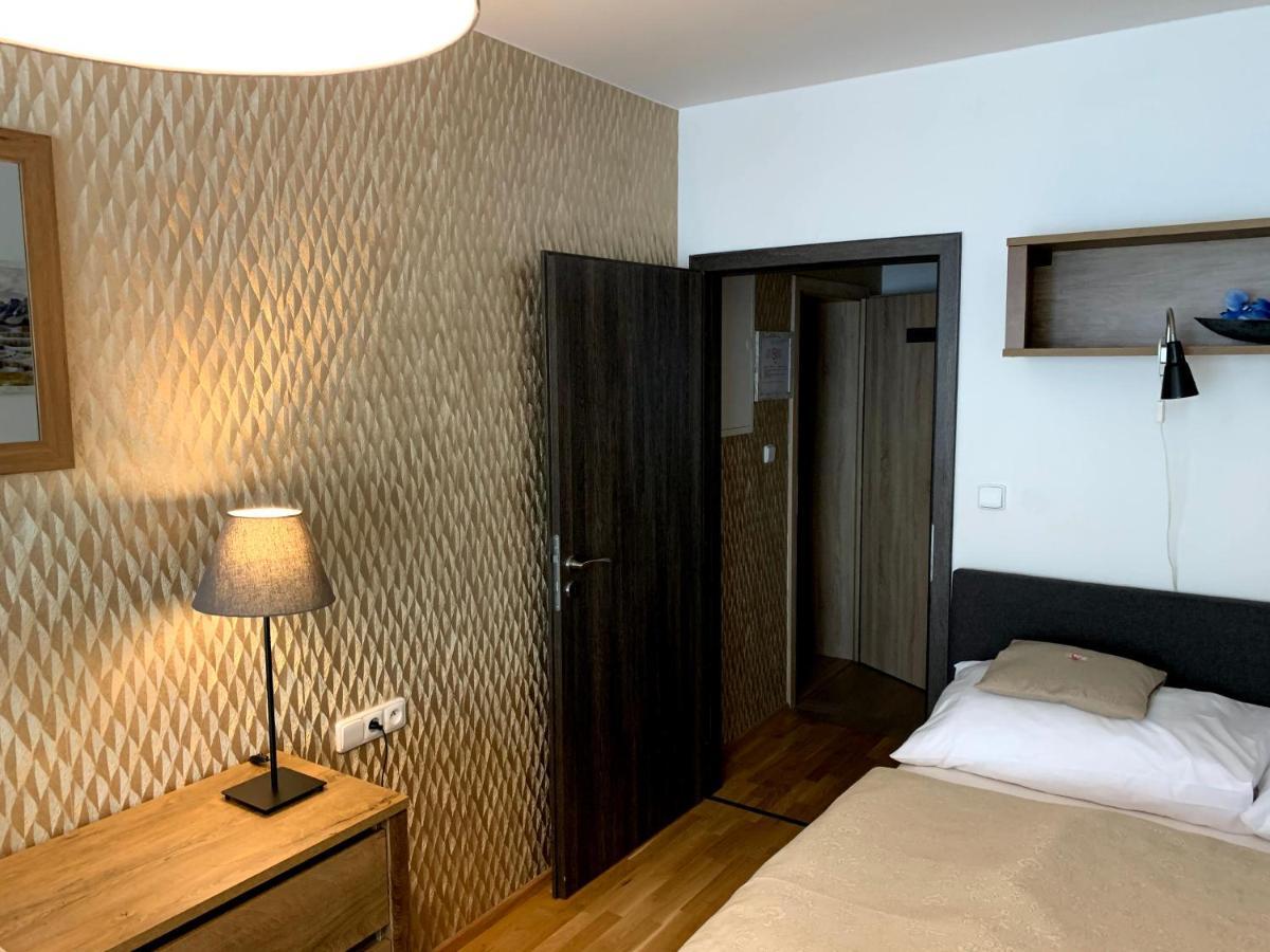 Apartment Rezidence - Javor & Wellness Железна-Руда Экстерьер фото
